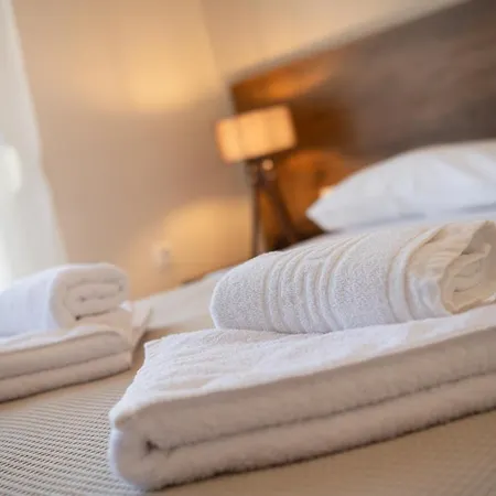 Hotel Olympic Moirai