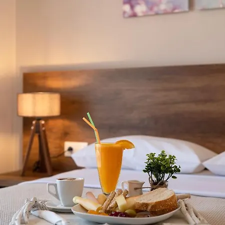 Otel Olympic Moírai